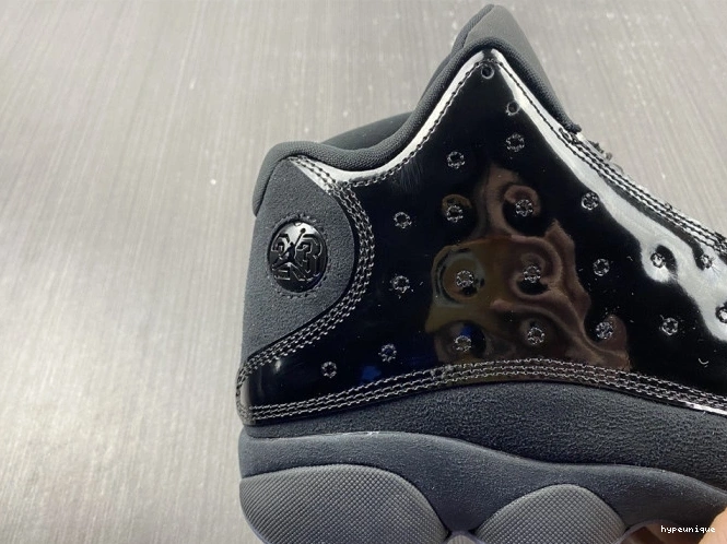 HYPE Air and Gown Cap Jordan 414571-012 Retro 13 0820